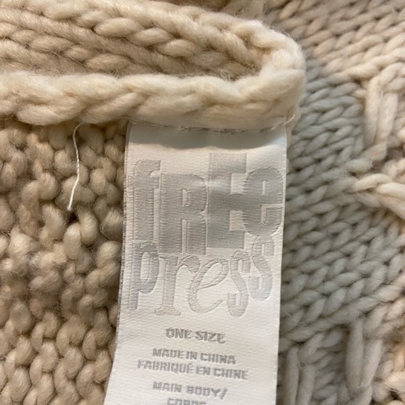 Cream Chunky Scarf - Picture 2 of 2